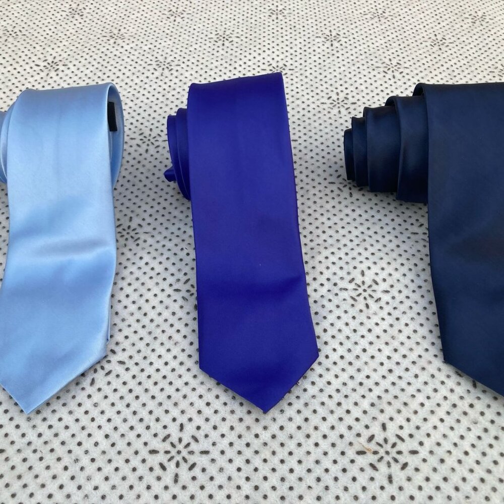 Lot of 3 Skinny Men Ties Neckties Men Fashion Ties Navy, Blue and Sky Blue - Picture 5 of 7